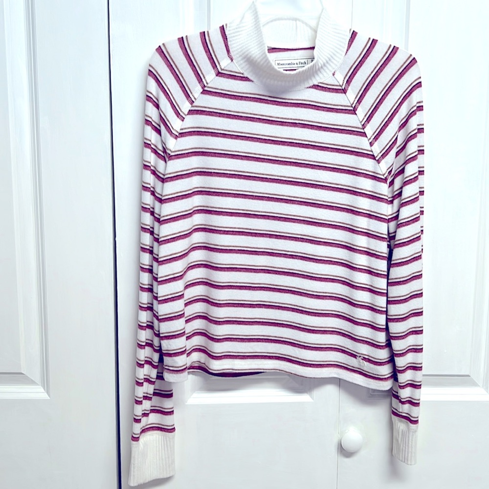 Abercrombie & Fitch Striped Long Sleeve High Neck Crop Pull Over Sweater Size S